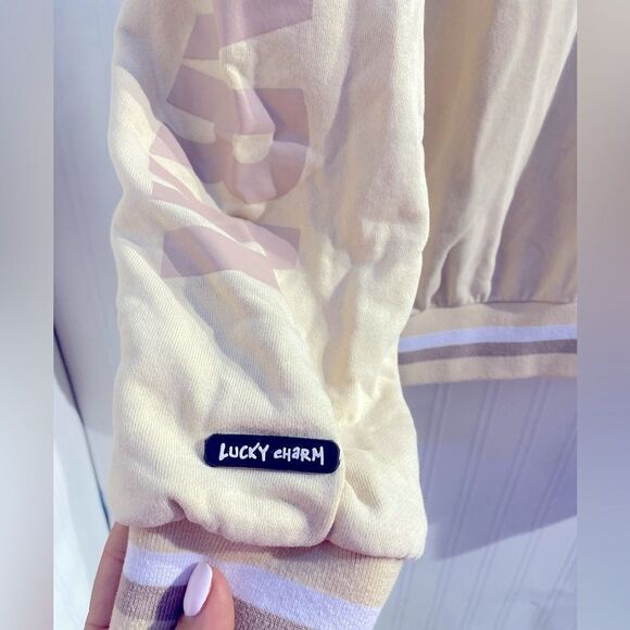 Lucky Charm Hoodie Bunny Design kangaroo pocket Sz L - Picture 6 of 8